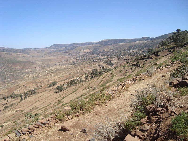 File:Upper Tanqwa valley.jpg