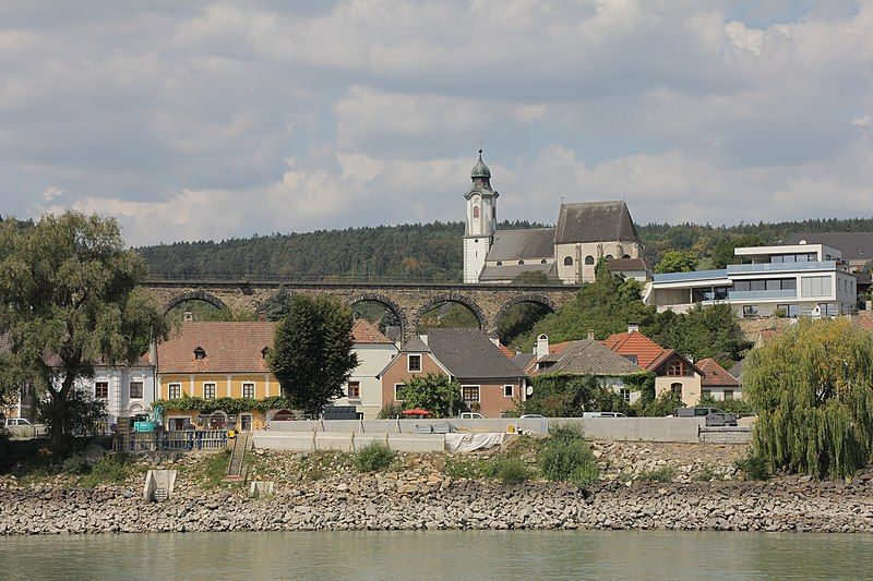 File:Wachau 8392.JPG