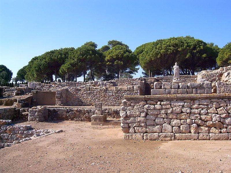 File:Ampuries-ciudad-griega.JPG