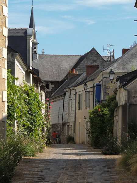 File:Béhuard-ruelle.jpg