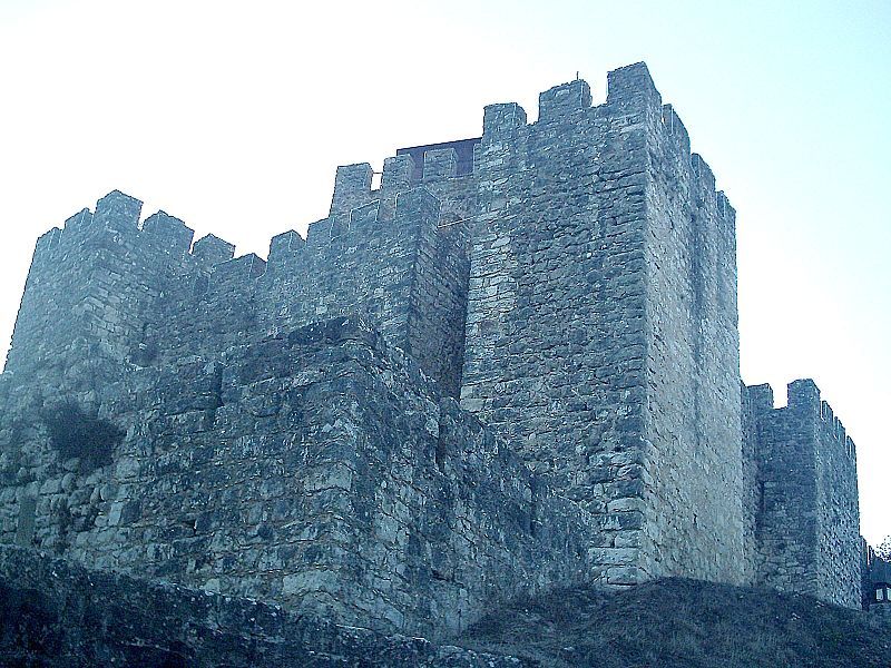 File:Castelo de Pombal.JPG