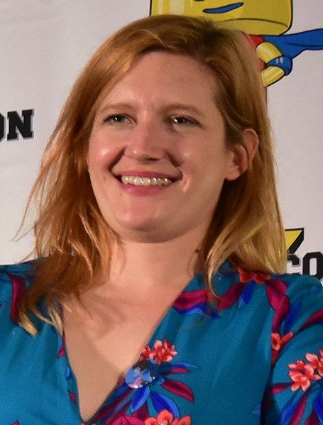 File:Chloé Hollings 2018.jpg