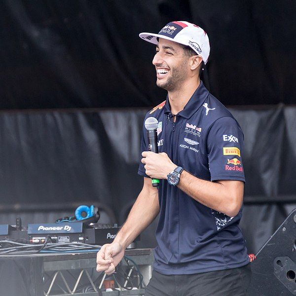 File:Daniel Ricciardo (37949013322).jpg