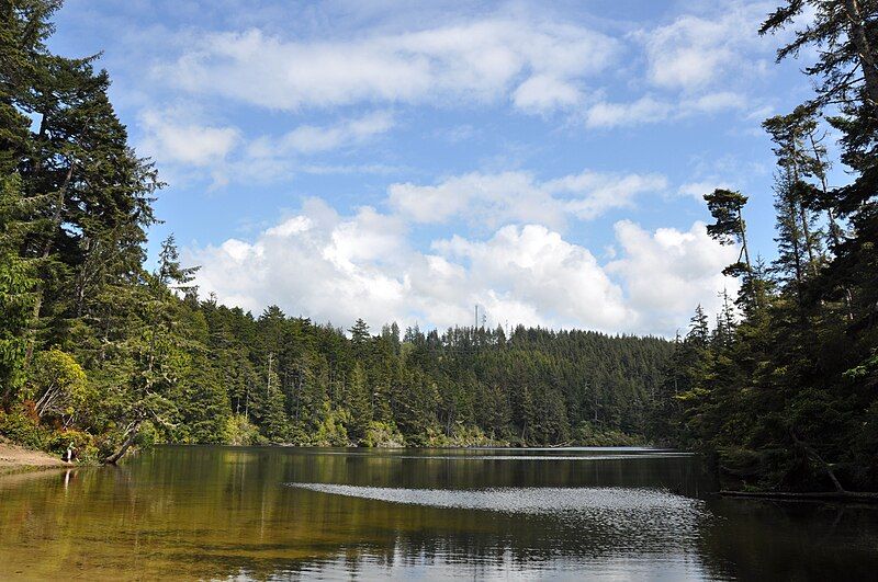 File:Lake Marie Oregon.jpg