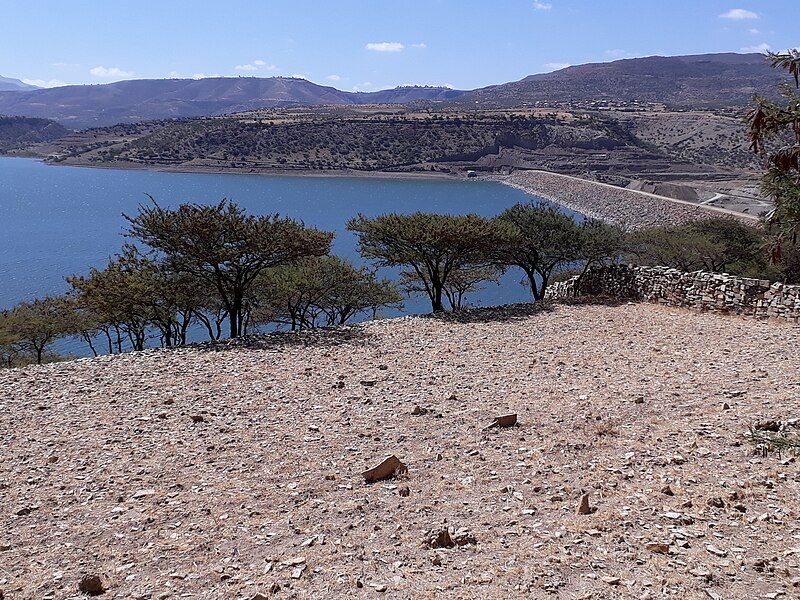 File:May Gabat dam.jpg