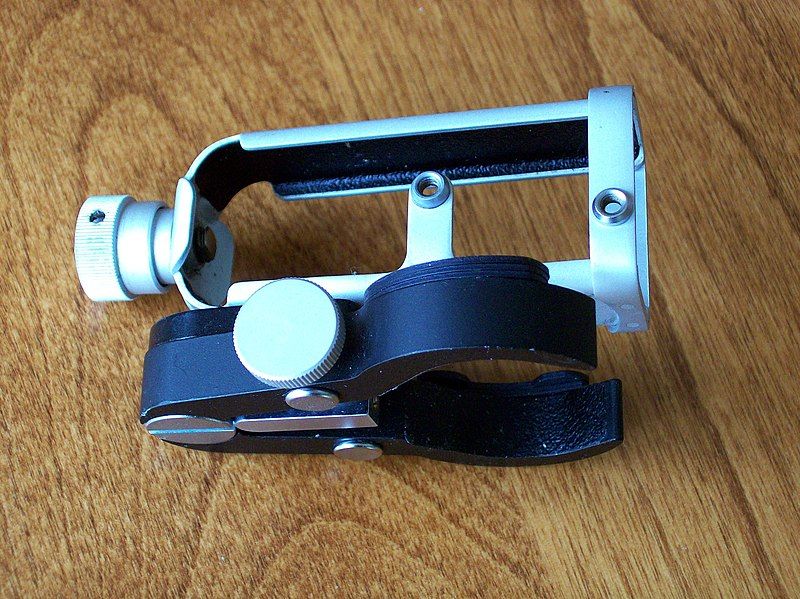 File:Minox binocular attachment.JPG