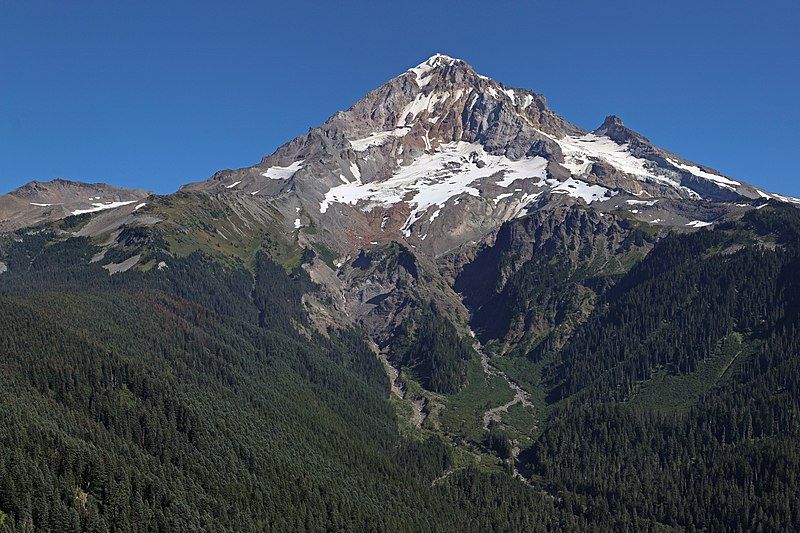 File:Mount Hood 2619s.jpg