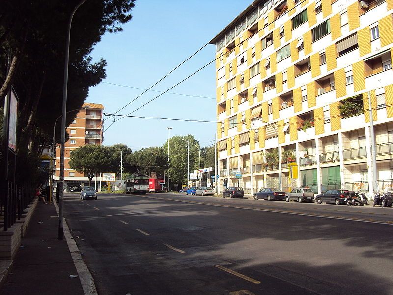 File:Piazzavimercati.jpg