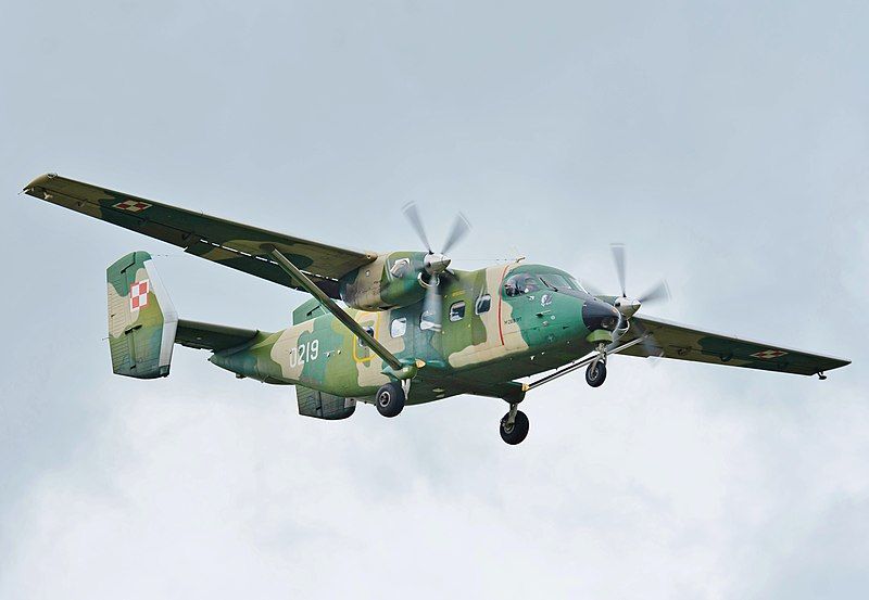 File:Polish M-28.jpg