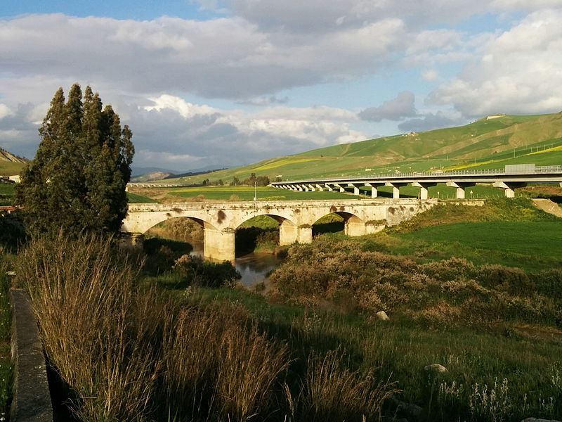 File:Ponte Besaro.jpg