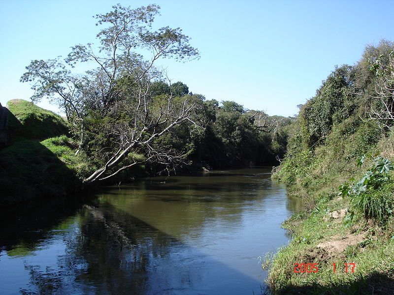 File:Rio pitangui.jpg