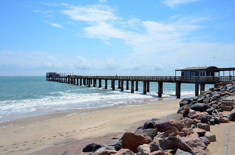 File:Swakopmund Jetty, Namibia.jpg