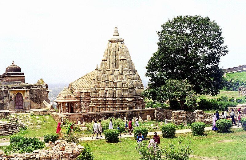 File:Temple de Samiddheshwara.jpg