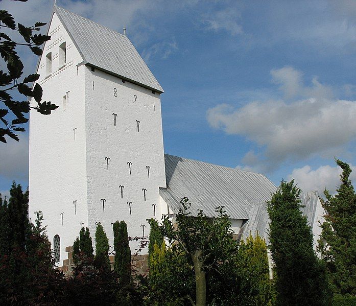 File:Tjæreborg Kirke.jpg