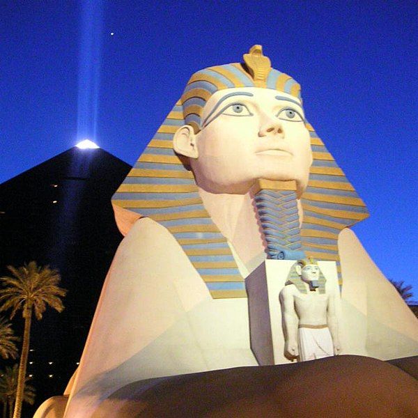 File:USA.NV.LasVegas.Luxor.02.jpg