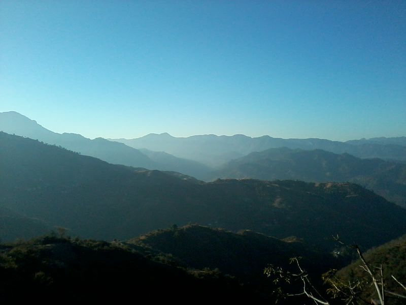 File:Waknaghat, Shimla 2.jpg