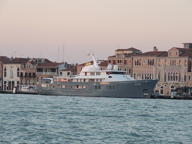 File:Altair venezia.JPG