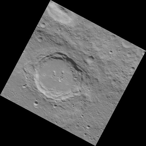 File:Codesido crater EN0245845279M.jpg