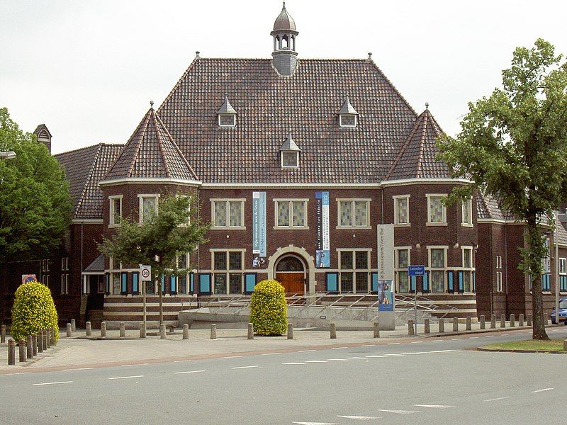 File:Enschede Rijksmuseum Twenthe.jpg