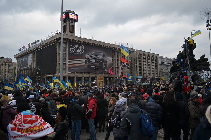 File:Euromaidan-01-dec-2013 104.JPG