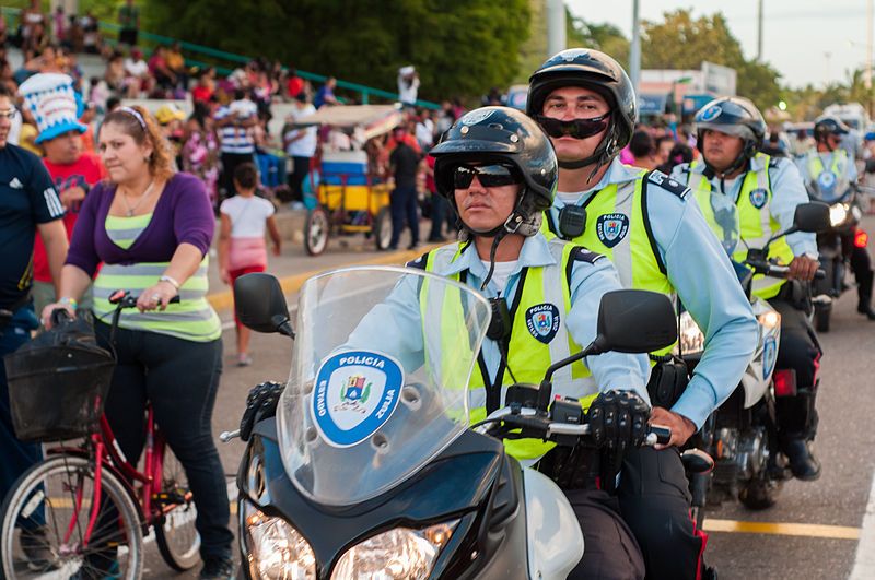 File:Police Maracaibo.jpg