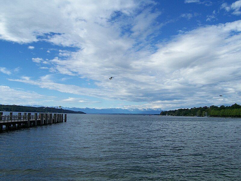 File:Starnberger See 1.JPG