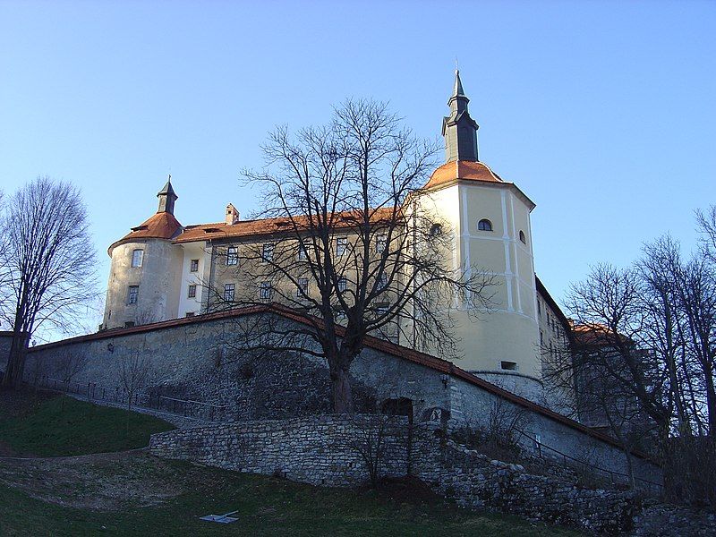 File:Škofja Loka Castle.JPG