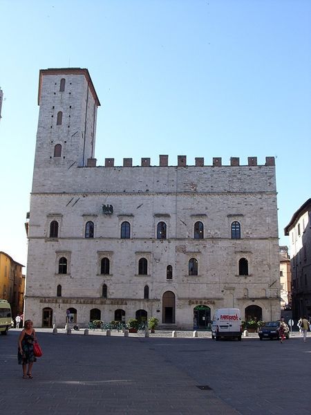 File:0937TodiPalPriori.JPG