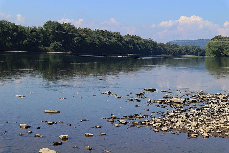 File:Clemson Island Powerlines.jpg