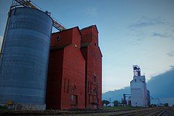 Grain elevators in Conquest