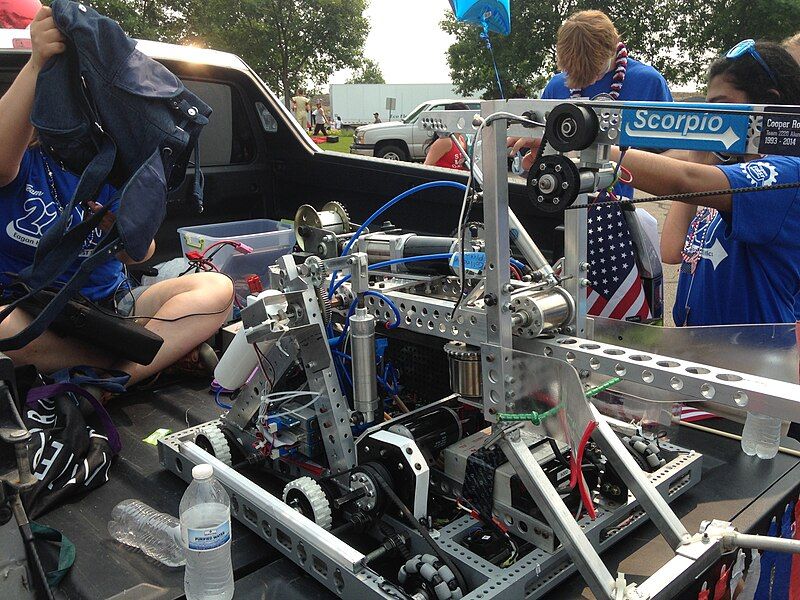 File:Eagan Robotics 2015.JPG