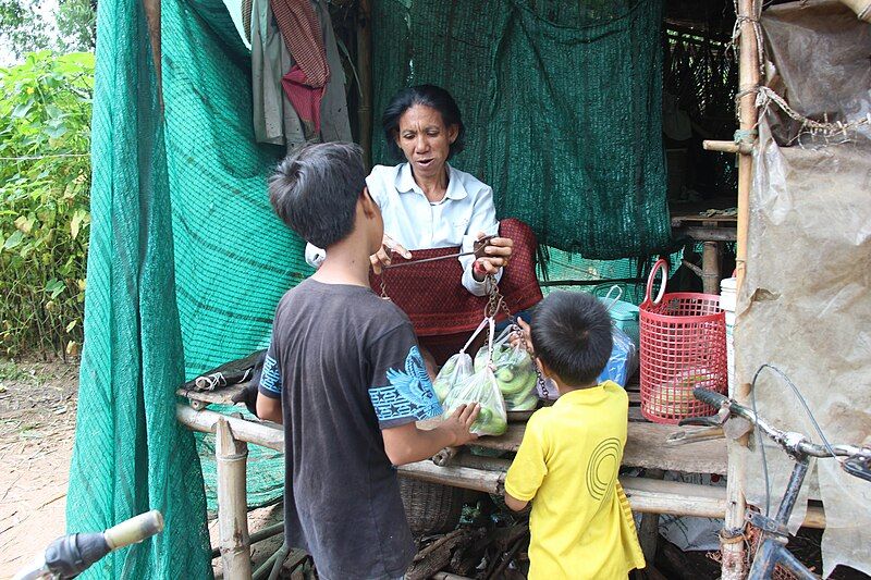 File:Family farm student.jpg