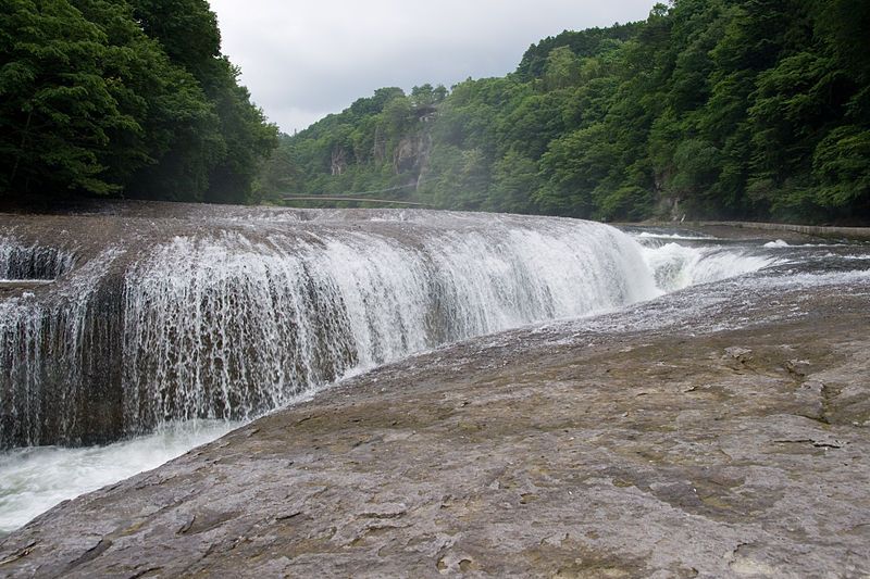 File:Fukiware Falls 07.jpg