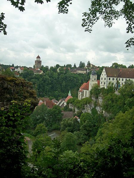 File:Haigerloch Schloss3627.jpg