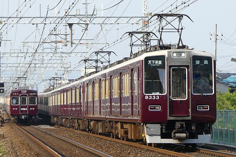 File:Hankyu-Series8300-3300.jpg