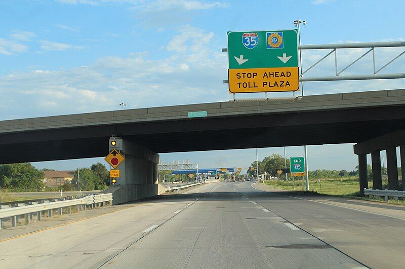 File:I-135 end.jpg