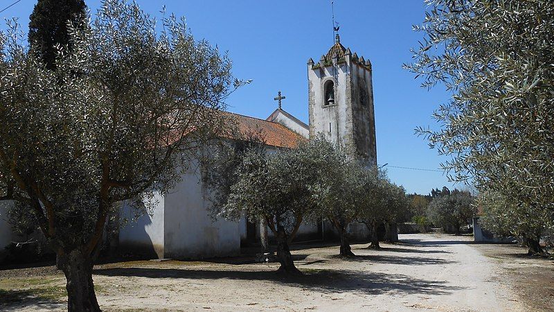 File:Igreja Paroquial, Tentúgal,1.JPG