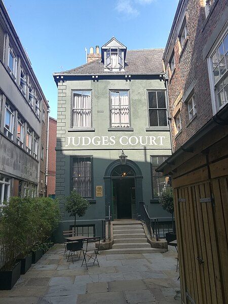 File:Judges Court.jpg