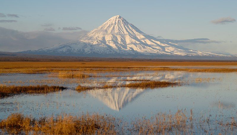 File:Kronotsky volcano.jpg