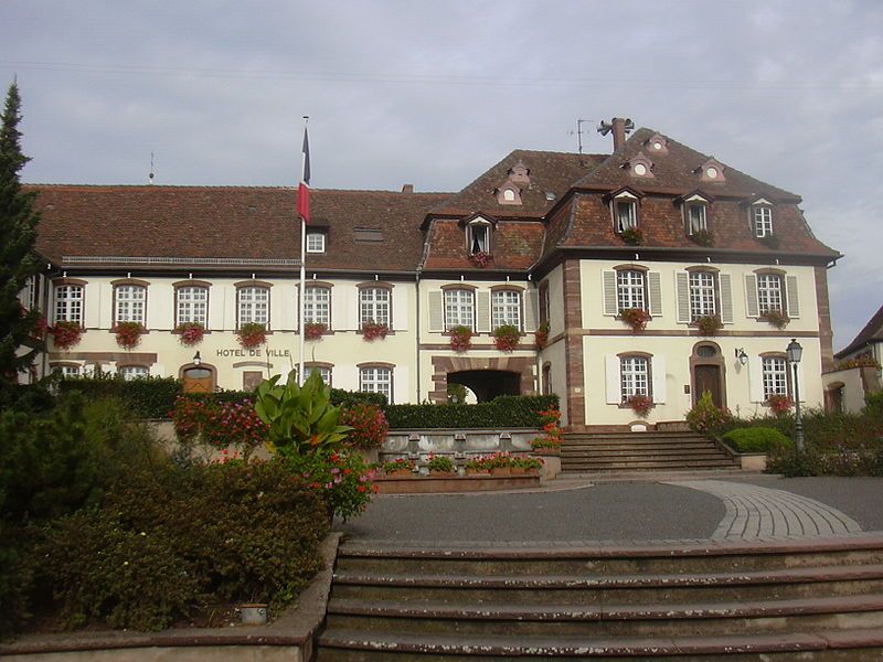 File:Marlenheim Rathaus.JPG