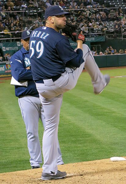 File:Oliver Perez pitching.JPG