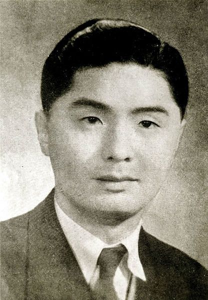 File:Rong Yiren 1949.jpg