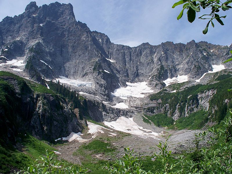 File:SlesseMountain.jpg