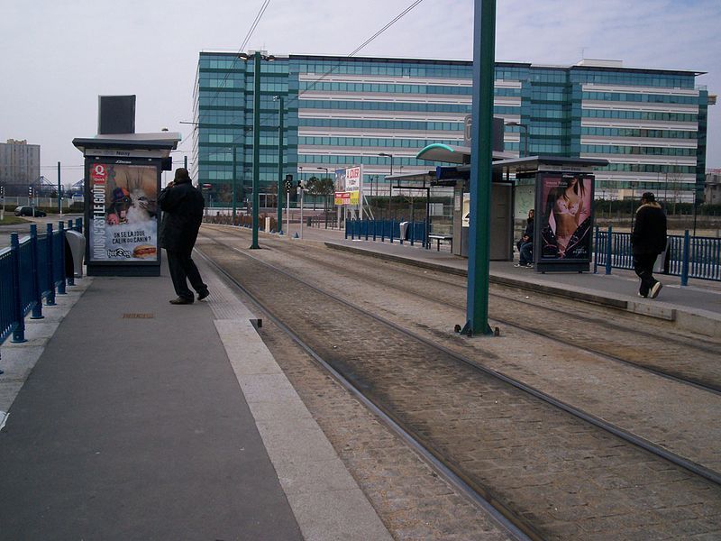 File:T1 arret jeanrostand.jpg