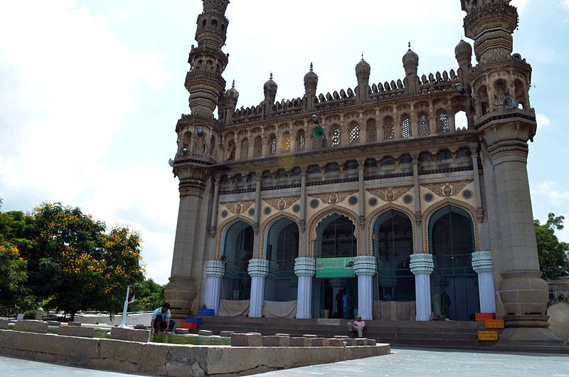 File:Toli Masjid.jpg