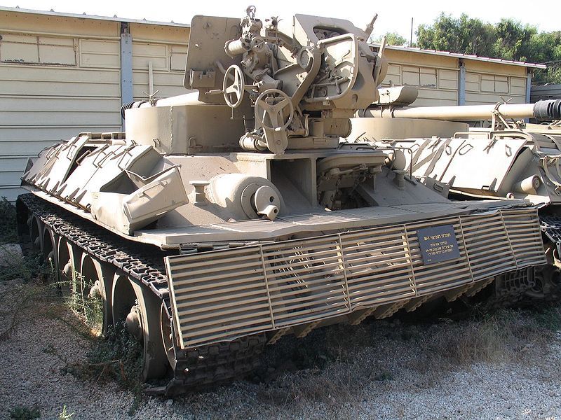 File:D-30-howitzer-on-T-34-batey-haosef-1.jpg