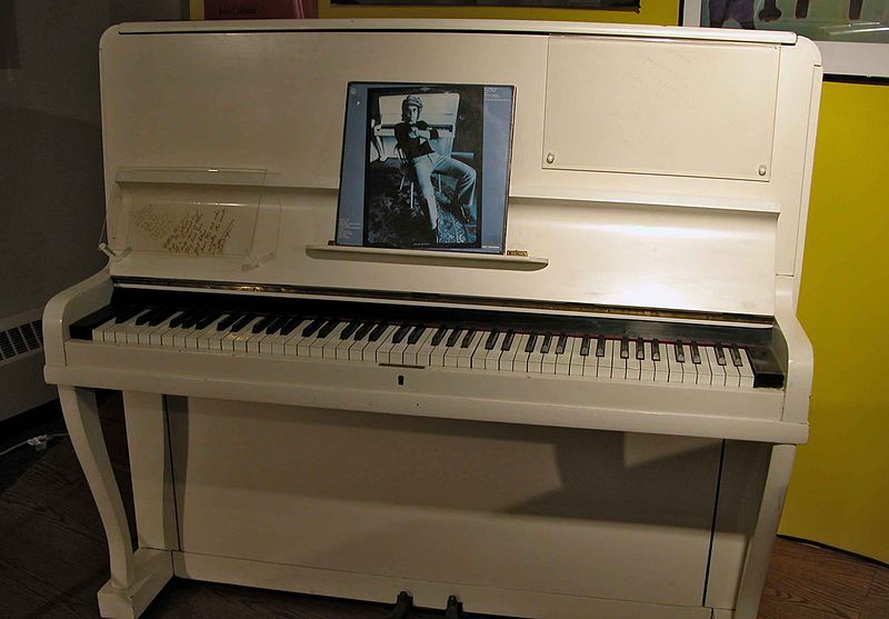 File:EltonJohnPiano.jpg