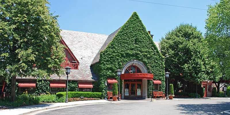 File:GrandTrunkWesternRailroadBirminghamMIDepot.jpg