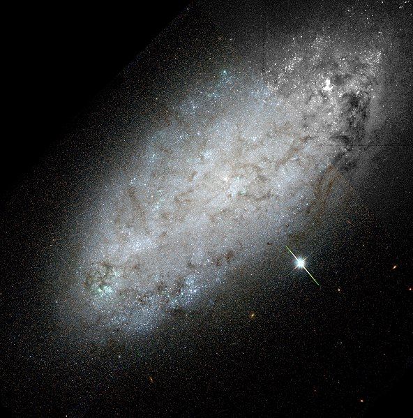 File:NGC2976-hst-R814G606B475.jpg