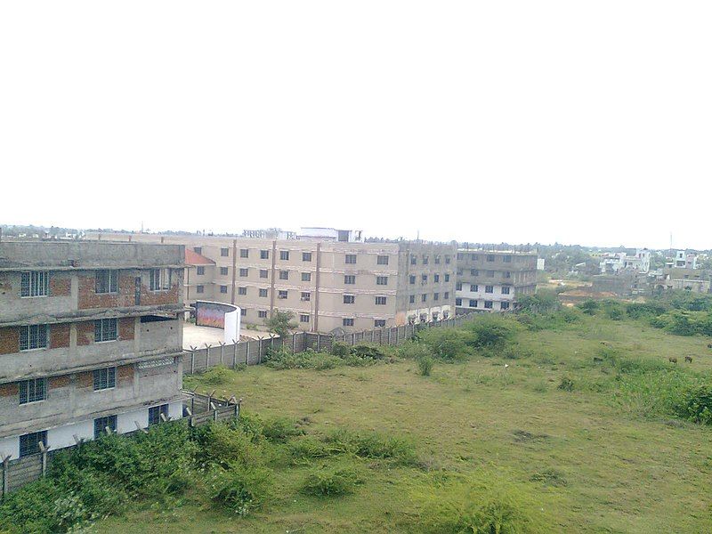 File:Our college campus.jpg